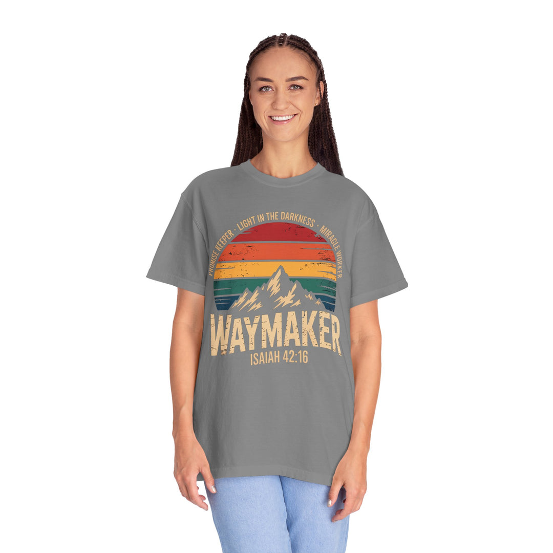Waymaker Retro Christian T-Shirt - Isaiah 42:16 Vintage Sunset Design