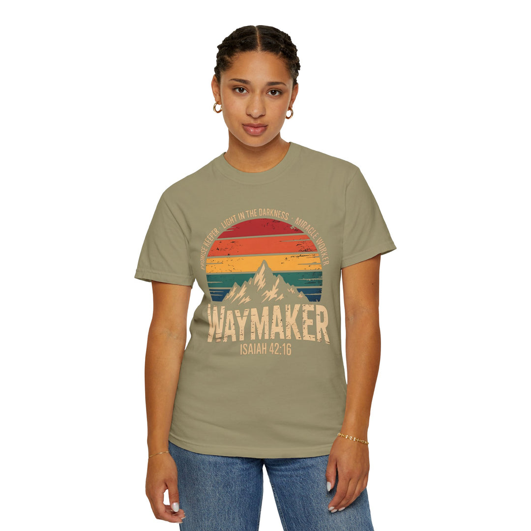 Waymaker Retro Christian T-Shirt - Isaiah 42:16 Vintage Sunset Design