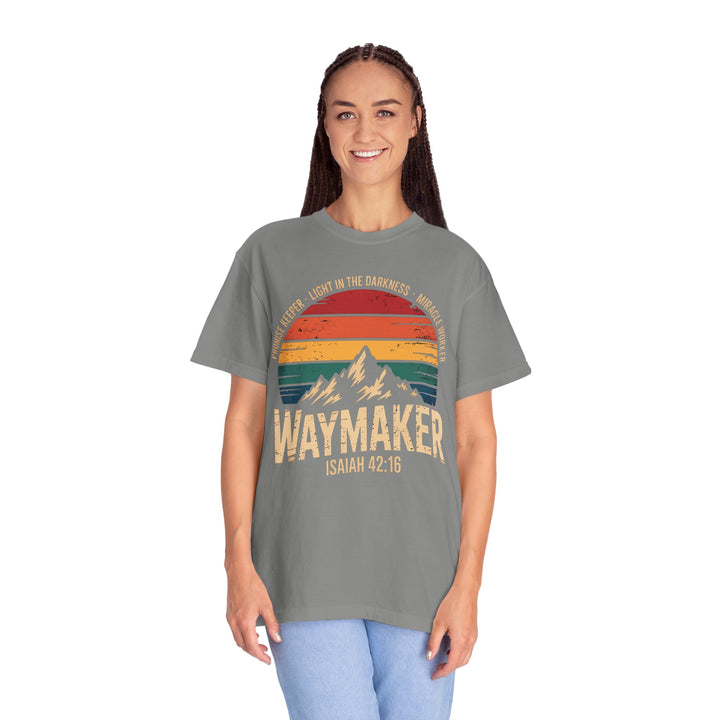 Waymaker Retro Christian T-Shirt - Isaiah 42:16 Vintage Sunset Design