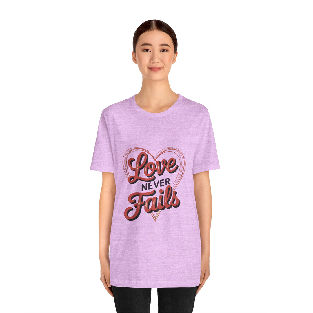 Love Never Fails – 1 Corinthians 13 Retro Heart T-Shirt