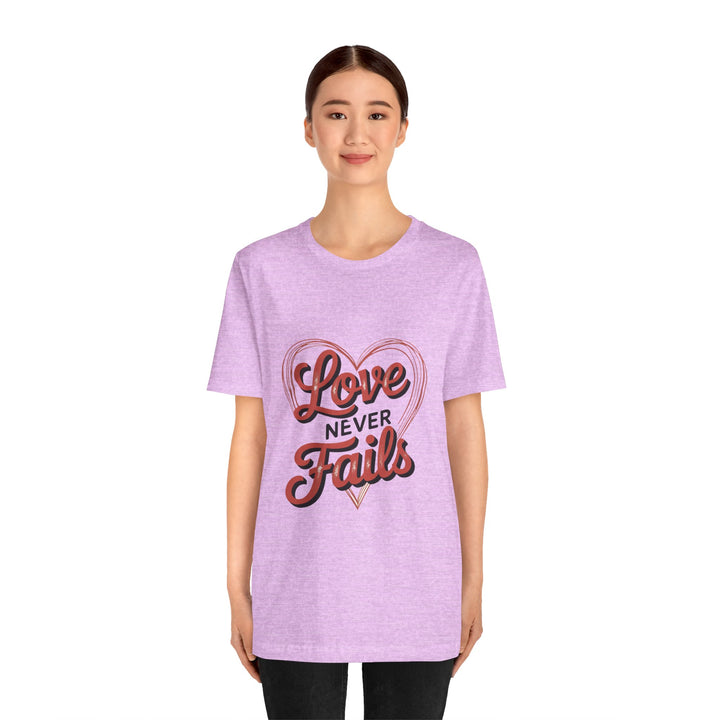 Love Never Fails – 1 Corinthians 13 Retro Heart T-Shirt