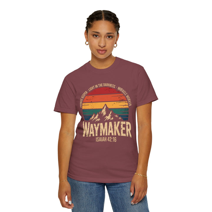 Waymaker Retro Christian T-Shirt - Isaiah 42:16 Vintage Sunset Design