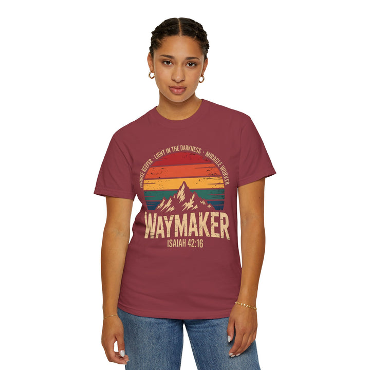 Waymaker Retro Christian T-Shirt - Isaiah 42:16 Vintage Sunset Design