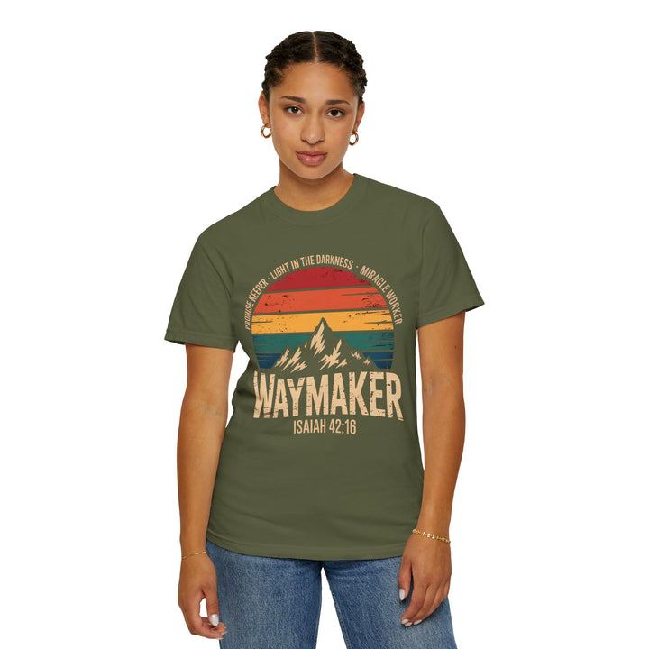 Waymaker Retro Christian T-Shirt - Isaiah 42:16 Vintage Sunset Design