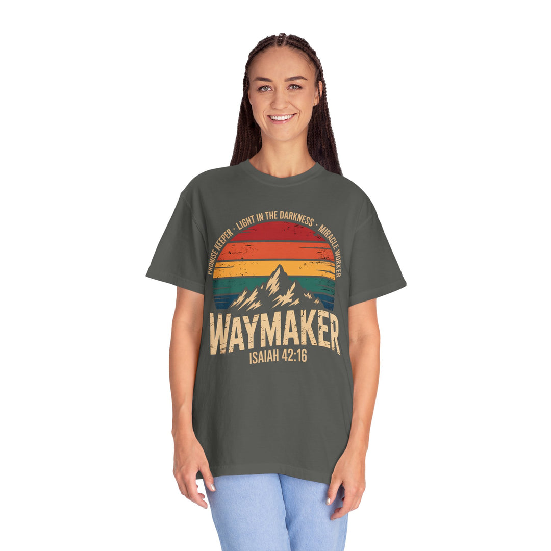 Waymaker Retro Christian T-Shirt - Isaiah 42:16 Vintage Sunset Design