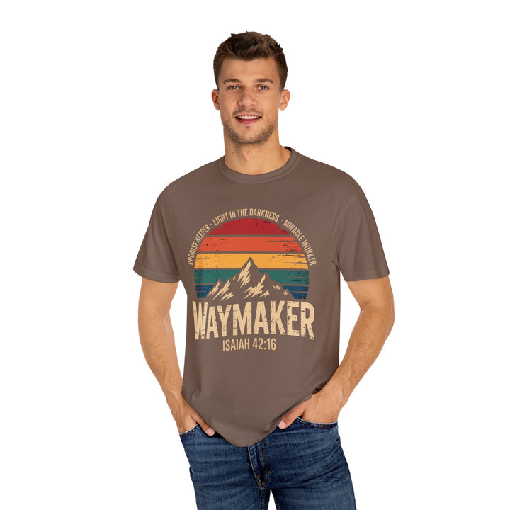 Waymaker Retro Christian T-Shirt - Isaiah 42:16 Vintage Sunset Design