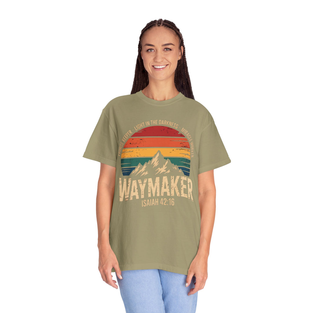 Waymaker Retro Christian T-Shirt - Isaiah 42:16 Vintage Sunset Design