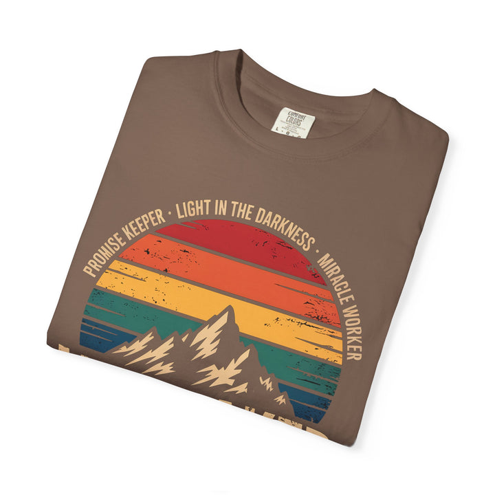Waymaker Retro Christian T-Shirt - Isaiah 42:16 Vintage Sunset Design