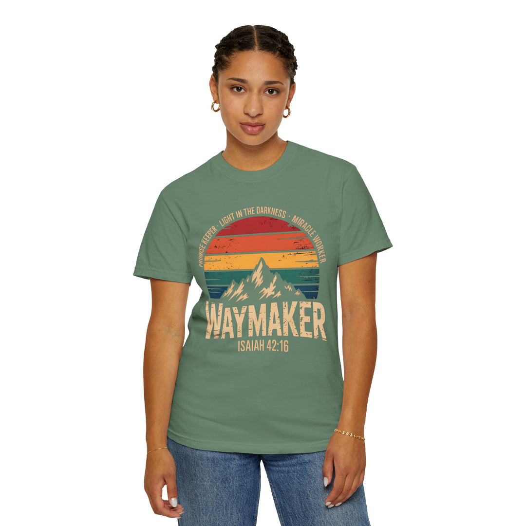 Waymaker Retro Christian T-Shirt - Isaiah 42:16 Vintage Sunset Design